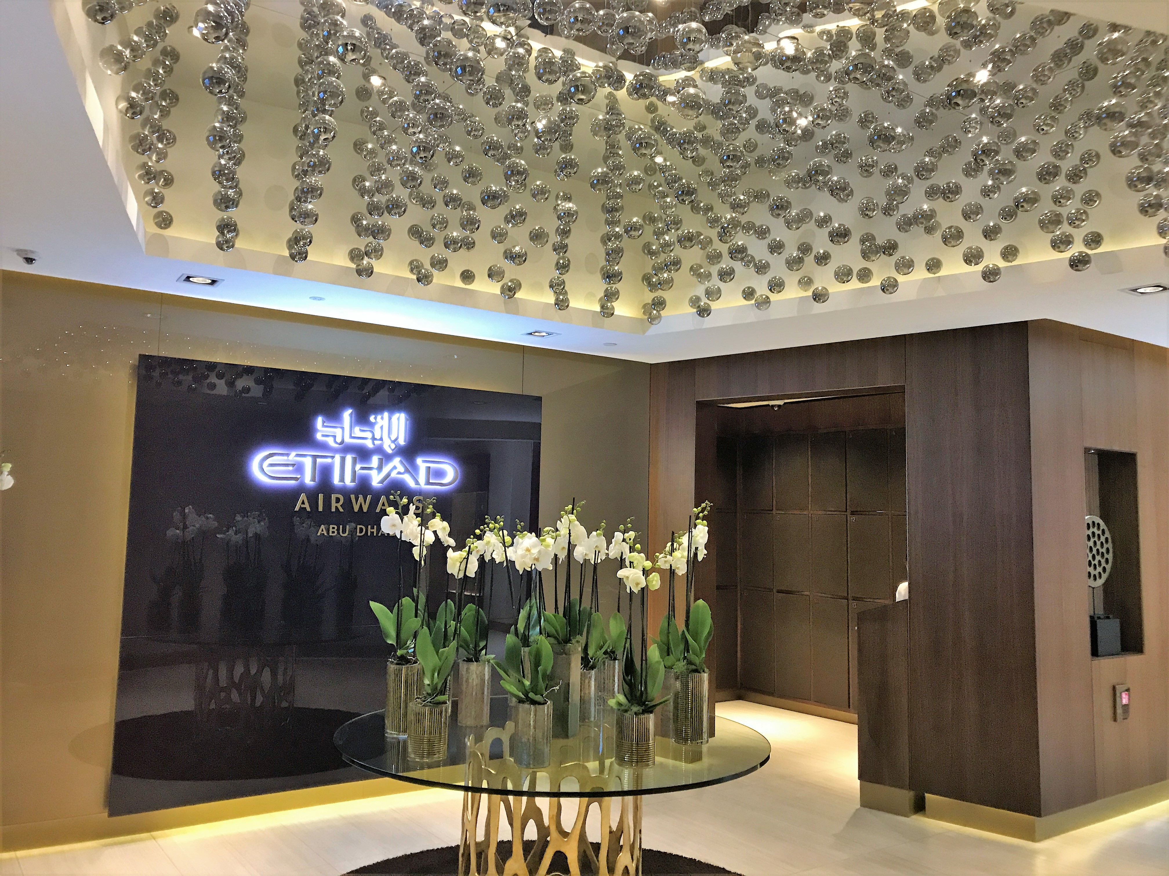 Etihad first class lounge Abu Dhabi