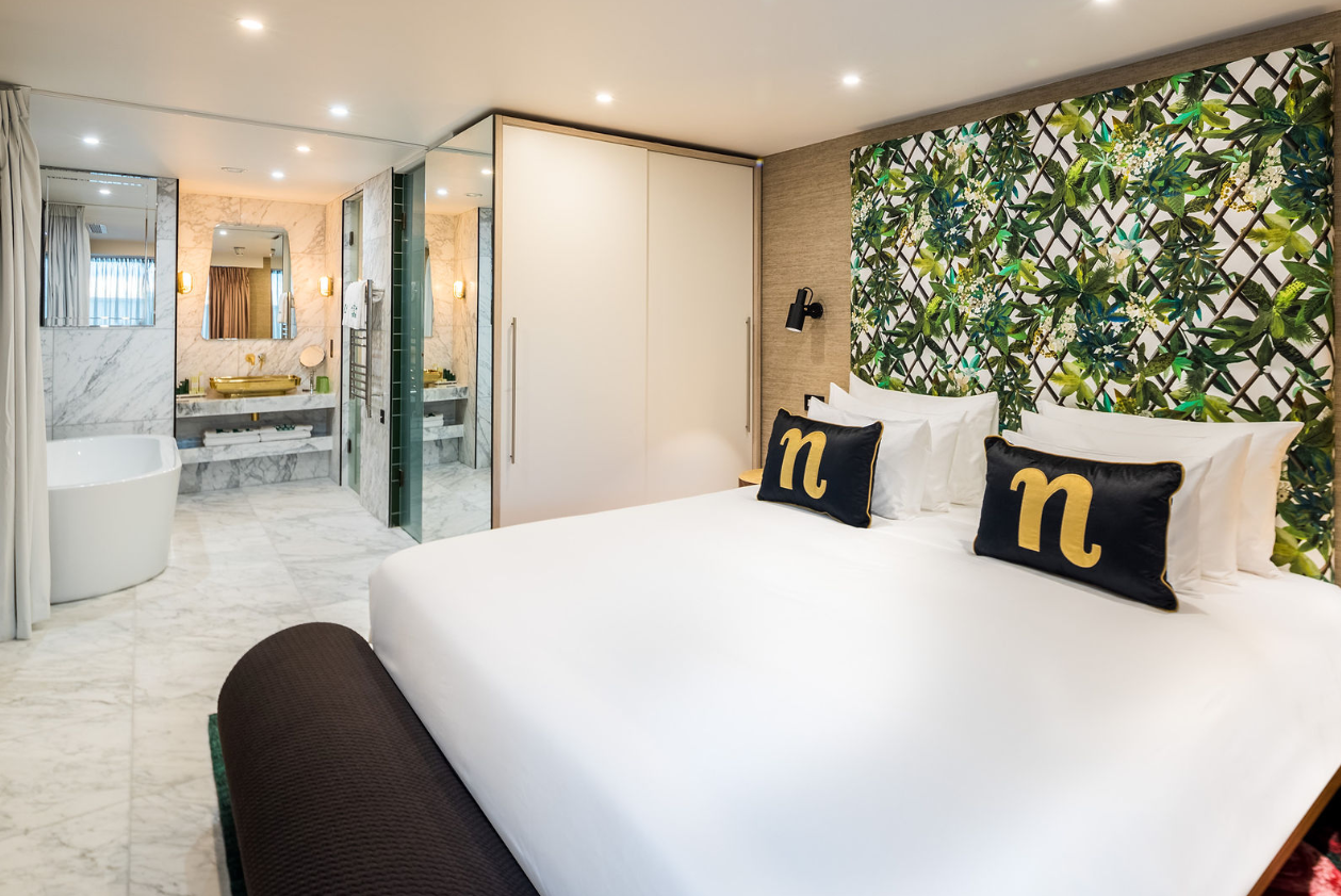 nHow London Penthouse suite bedroom
